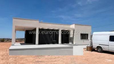Semi-detached chalet on Carrer de Tollo photo 7