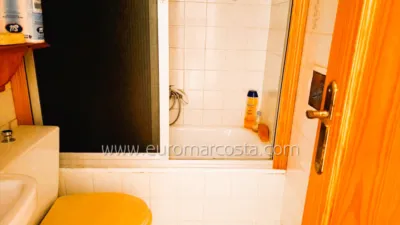 Apartment on Carrer de les Arenes photo 15