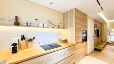 Duplex on Carrer de Rafael Alberti photo 17