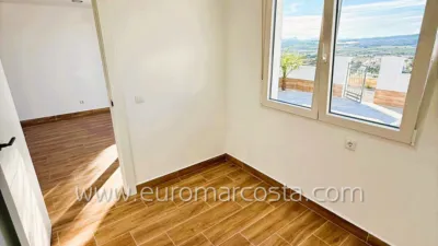 Detached chalet on Costa Garraf street photo 24