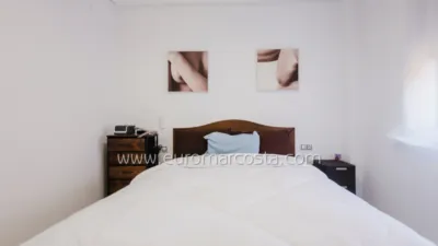 Semi-detached chalet on Carrer César Mateo Cid photo 24