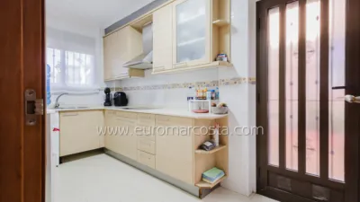 Semi-detached chalet on Carrer César Mateo Cid photo 13
