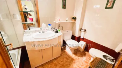 Apartment on Carrer de la Pau photo 13