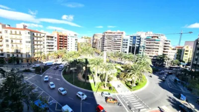 Piso en venta en Plaza de los Luceros, 5, Ensanche-Diputación (Distrito Centro-Ensanche. Alicante - Alacant) de 930.000 €