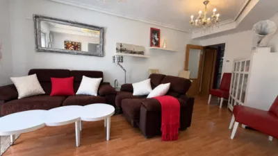 Ground floor apartment on Calle de Britania photo 5