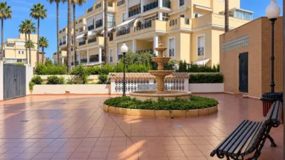 Ground floor apartment on Calle de Britania photo 23