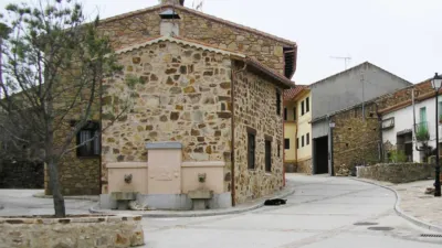 Casa en venta en Calle de las Cantarranas, 6, Piñuécar (Piñuécar-Gandullas) de 33.000 €