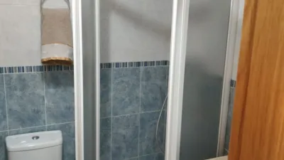 Piso en venta en Calle de la Amargura, Cella de 90.000 €