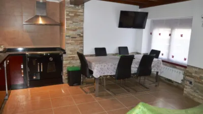 Casa en alquiler en Alameda Pereiro, Vilar de Astrés-Palmés-Arrabaldo (Ourense Capital) de 680 €<span>/mes</span>