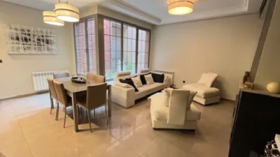 Chalet adosado en venta en Calle de Rosalía de Castro, Simancas de 456.000 €