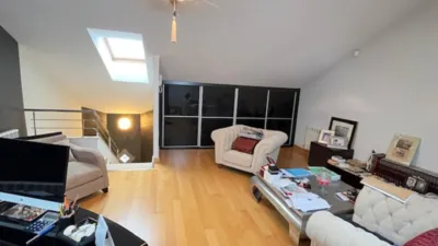 Chalet adosado en venta en Calle de Rosalía de Castro, Simancas de 456.000 €