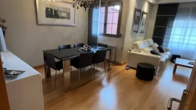 Chalet adosado en venta en Calle de Rosalía de Castro, Simancas de 456.000 €