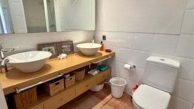 Apartment on Carrer de Josep Martinell i Bruguera photo 35