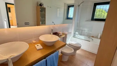 Apartment on Carrer de Josep Martinell i Bruguera photo 28