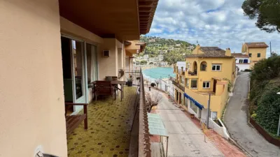 Apartment on Carrer de Francesc de Blanes, 38 photo 2