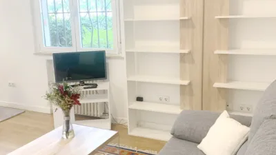 Apartamento en alquiler en Calle de Rodríguez Marín, cerca de Calle de Emilio Campión - Imagen 3