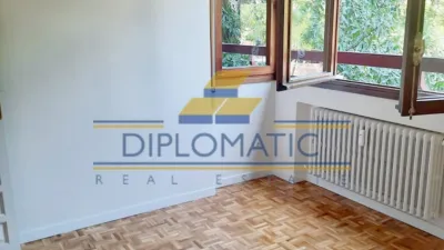 Apartamento en alquiler en Calle Álvarez de Baena - Imagen 2