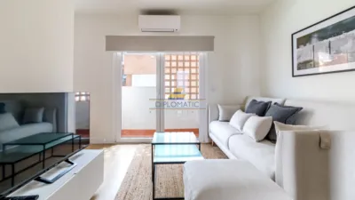 Apartamento en alquiler en Calle de Pinos Alta, cerca de Calle de Albendiego - Imagen 2