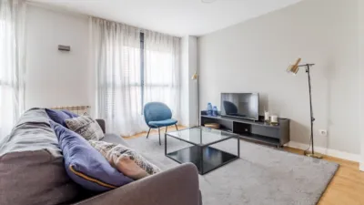 Dúplex en alquiler en Avenida de la Ciudad de Barcelona, cerca de Calle de Catalina Suárez - Imagen 2