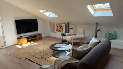 Piso en alquiler en Calle de Jesús del Valle - Imagen 2