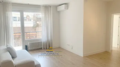 Piso en alquiler en Paseo de la Habana, cerca de Calle de Armando Palacio Valdés - Imagen 3