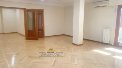 Piso en alquiler en Pasaje de Caleruega - Imagen 5