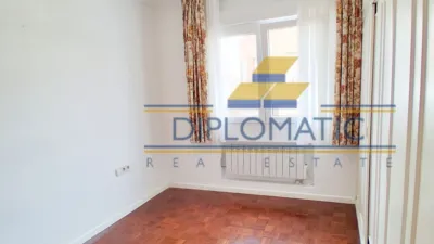 Apartment on Calle de Clara del Rey photo 15