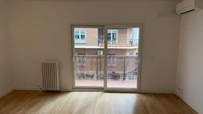 Piso en alquiler en Calle de Ramón de Santillán - Imagen 3