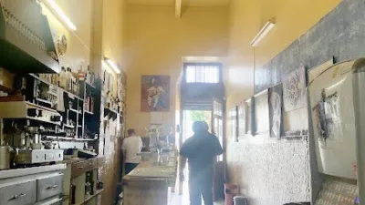 Local comercial en venta en Avenida de Primo de Rivera - Vista 2