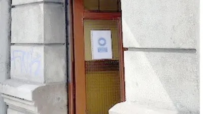 Local comercial en venta en Avenida de Primo de Rivera - Más