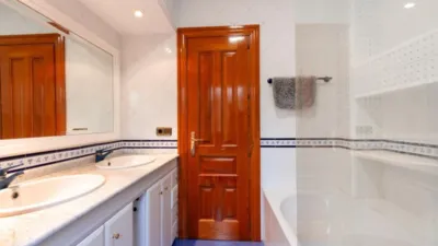 Chalet unifamiliar en venta en Calle Puntal, Padul de 350.000 €