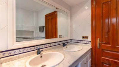 Chalet unifamiliar en venta en Calle Puntal, Padul de 350.000 €