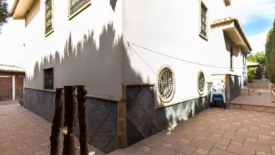 Chalet unifamiliar en venta en Calle Puntal, Padul de 350.000 €