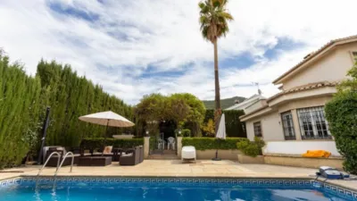 Chalet unifamiliar en venta en Calle Puntal, Padul de 350.000 €