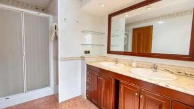 Chalet unifamiliar en venta en Calle Puntal, Padul de 350.000 €