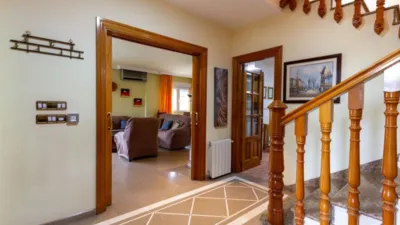 Chalet unifamiliar en venta en Calle Puntal, Padul de 350.000 €