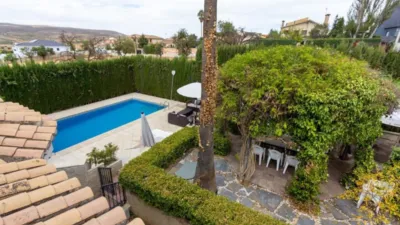 Chalet unifamiliar en venta en Calle Puntal, Padul de 350.000 €