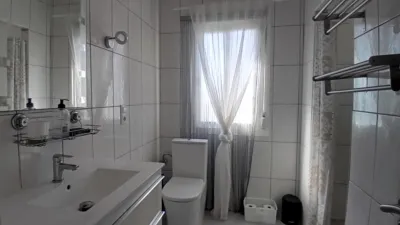 Chalet unifamiliar en venta en Calle de Andarax, 65, Urbanización de Roquetas-Las Marinas (Roquetas de Mar) de 750.000 €