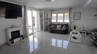 Chalet unifamiliar en venta en Calle de Andarax, 65, Urbanización de Roquetas-Las Marinas (Roquetas de Mar) de 750.000 €