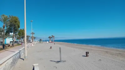 Apartamento en venta en Avenida de las Gaviotas, 20, Urbanización de Roquetas-Las Marinas (Roquetas de Mar) de 125.000 €