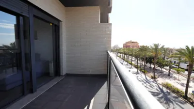 Piso en venta en Avenida de Carlos III, 169, cerca de Camino de la Gamberra, Aguadulce Norte (Distrito Aguadulce. Roquetas de Mar) de 149.500 €