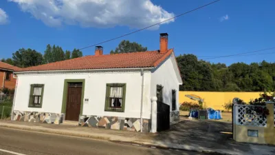 Casa unifamiliar en venta en Calle Santa Colomba, Espinosa de la Ribera (Rioseco de Tapia) de 89.900 €