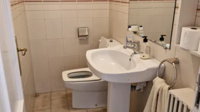 Chalet adosado en venta en Calle del Roble, 24, Castillejos (Distrito Tetuán. Madrid Capital) de 1.390.000 €