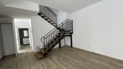 Chalet adosado en venta en Carrer del Mig - Més