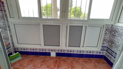 Piso en alquiler en Calle Mastin, Centro-Doña Mercedes (Distrito Zona Centro. Dos Hermanas) de 670 €<span>/mes</span>