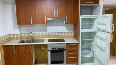 Piso en alquiler en Calle de Bascones - Imagen 2