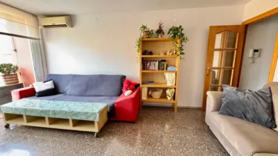 Piso en venta en Carrer de la Foneria, cerca de Carrer de la Mecànica, La Marina del Port-Parc de Montjuïc (Distrito Sants-Montjuïc. Barcelona Capital) de 375.000 €