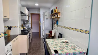 Piso en venta en Carrer de la Foneria, cerca de Carrer de la Mecànica, La Marina del Port-Parc de Montjuïc (Distrito Sants-Montjuïc. Barcelona Capital) de 375.000 €