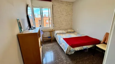 Piso en venta en Carrer de la Foneria, cerca de Carrer de la Mecànica, La Marina del Port-Parc de Montjuïc (Distrito Sants-Montjuïc. Barcelona Capital) de 375.000 €