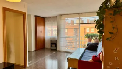 Piso en venta en Carrer de la Foneria, cerca de Carrer de la Mecànica, La Marina del Port-Parc de Montjuïc (Distrito Sants-Montjuïc. Barcelona Capital) de 375.000 €